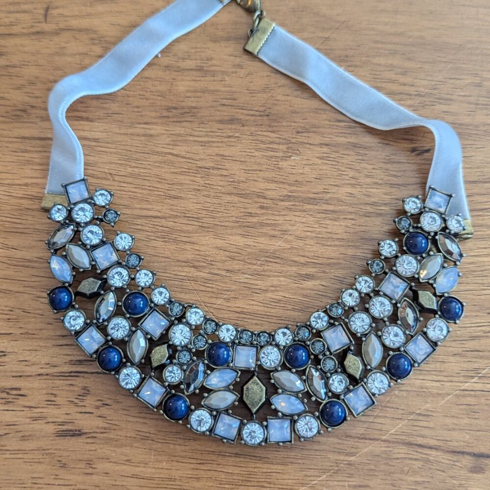 Premier Designs Antique Gold Necklace - Picture 4 of 4